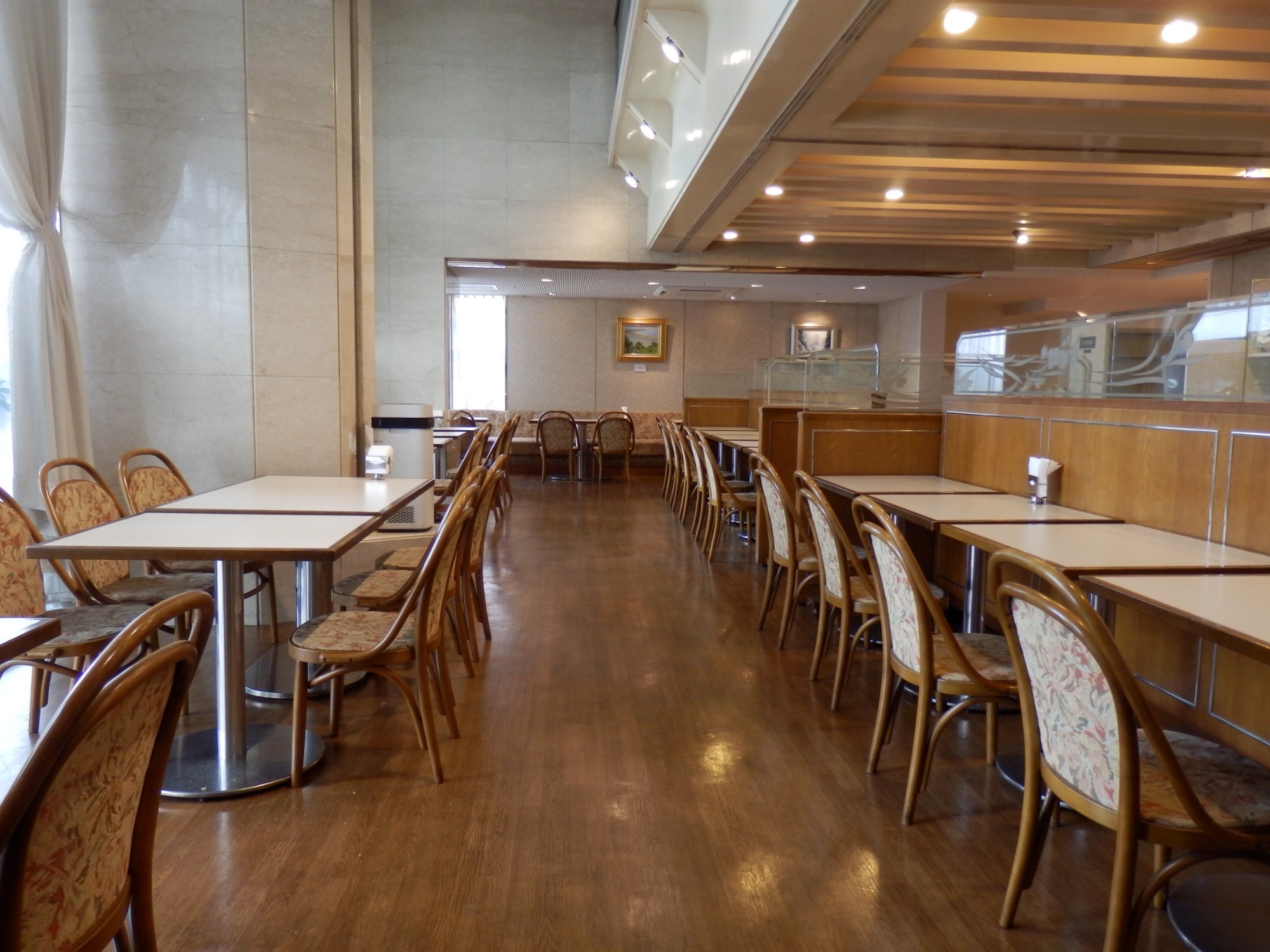 朝食会場